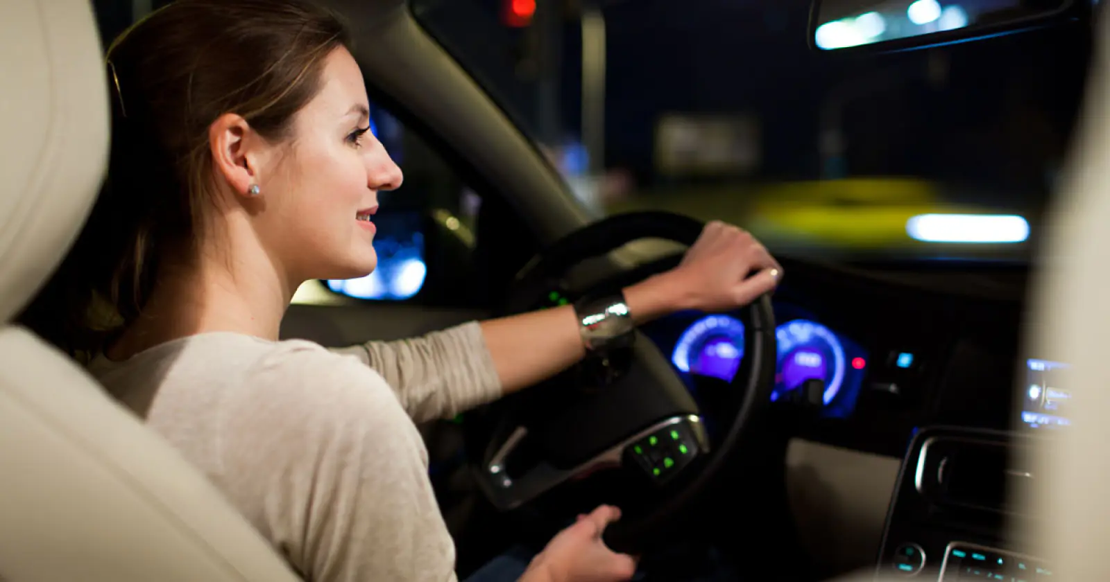 If you drive at night, you should know the following tips for safe driving